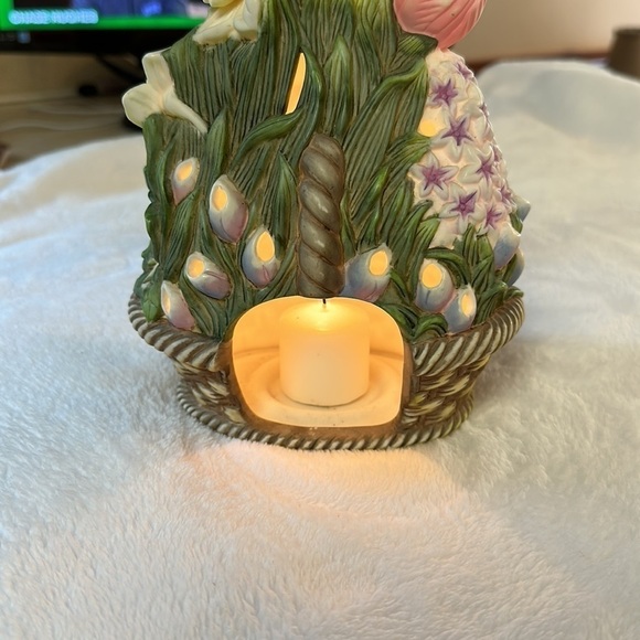 PartyLite Porcelain Tea-light Holder Floral Bouquet Basket Spring Flowers - Picture 11 of 12